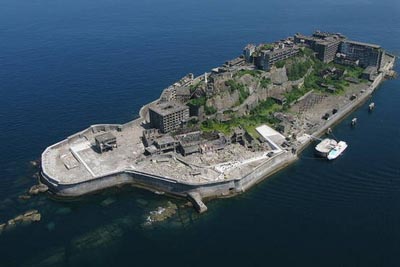 Mỏ than ở đảo Hashima.